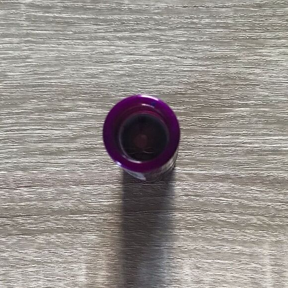 NEW … COVERGIRL “Simply Ageless” Moisture Renew Lipstick - Picture 6 of 8